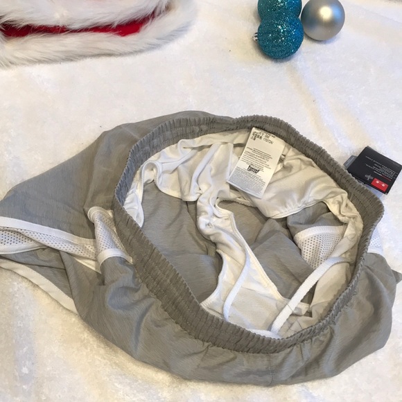 🎅🏻 2 For $30 Under Armour Shorts ⛄️ - Picture 3 of 3